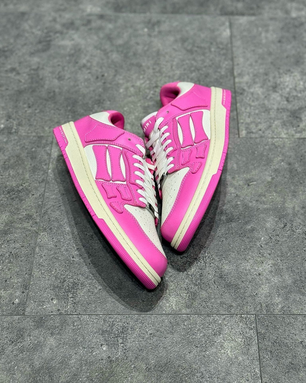 AMR Sneakers