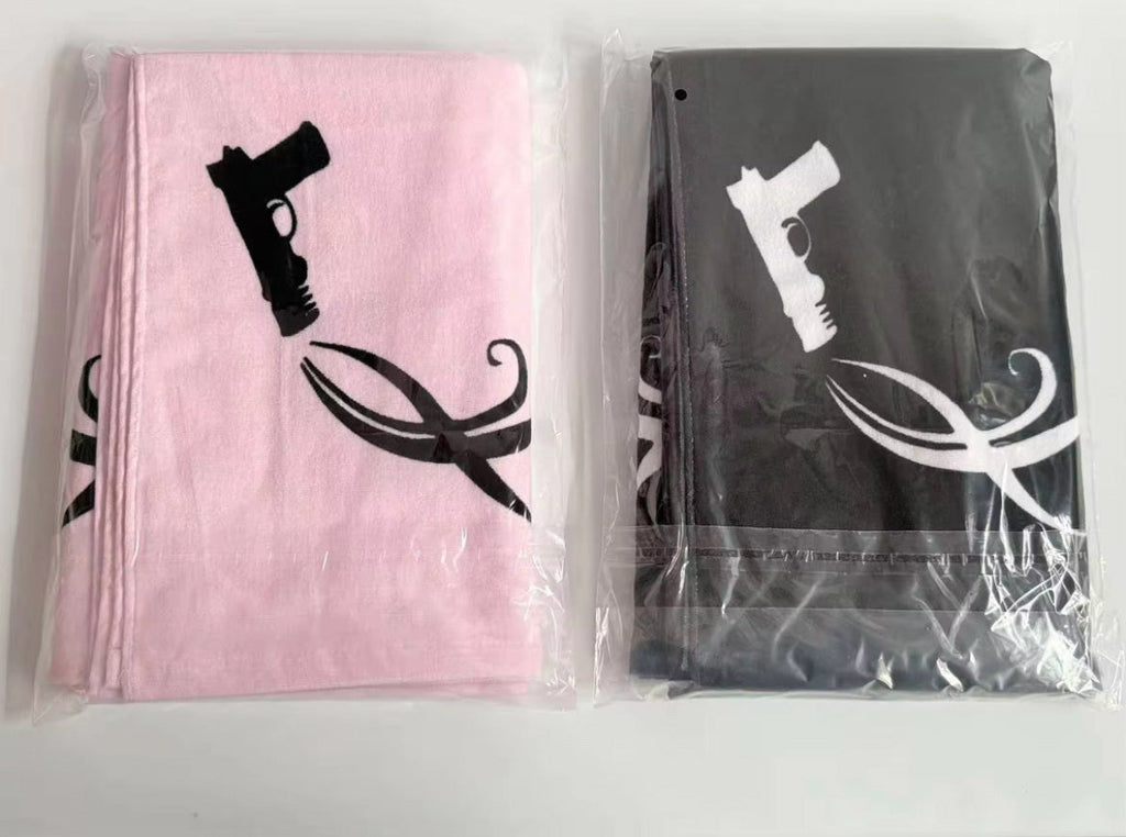 Black Glock Towel ᡕᠵデᡁ᠊╾━