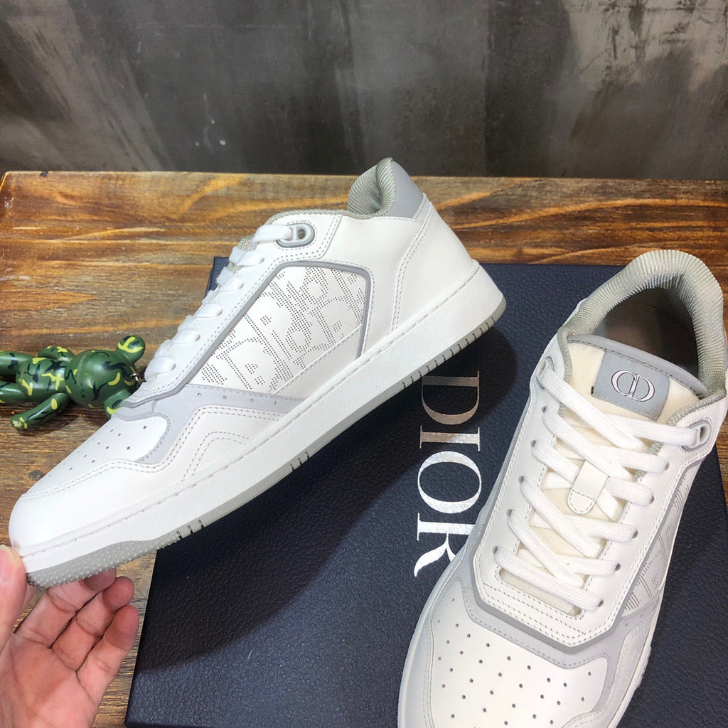 DIO Sneakers