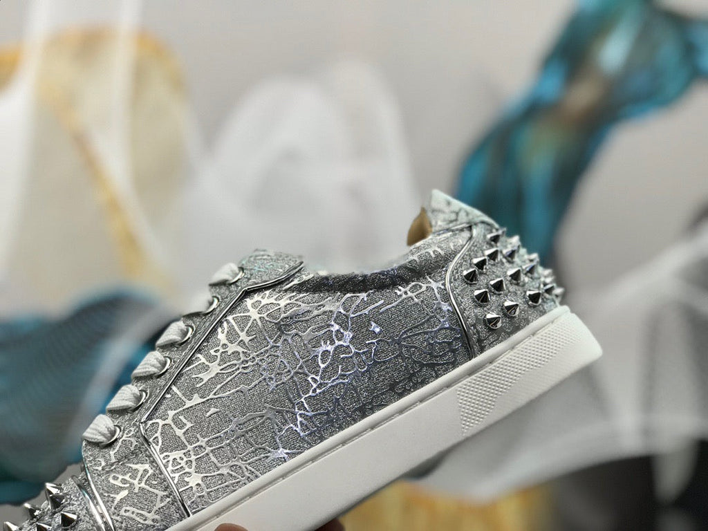 Sneakers & Shoes
