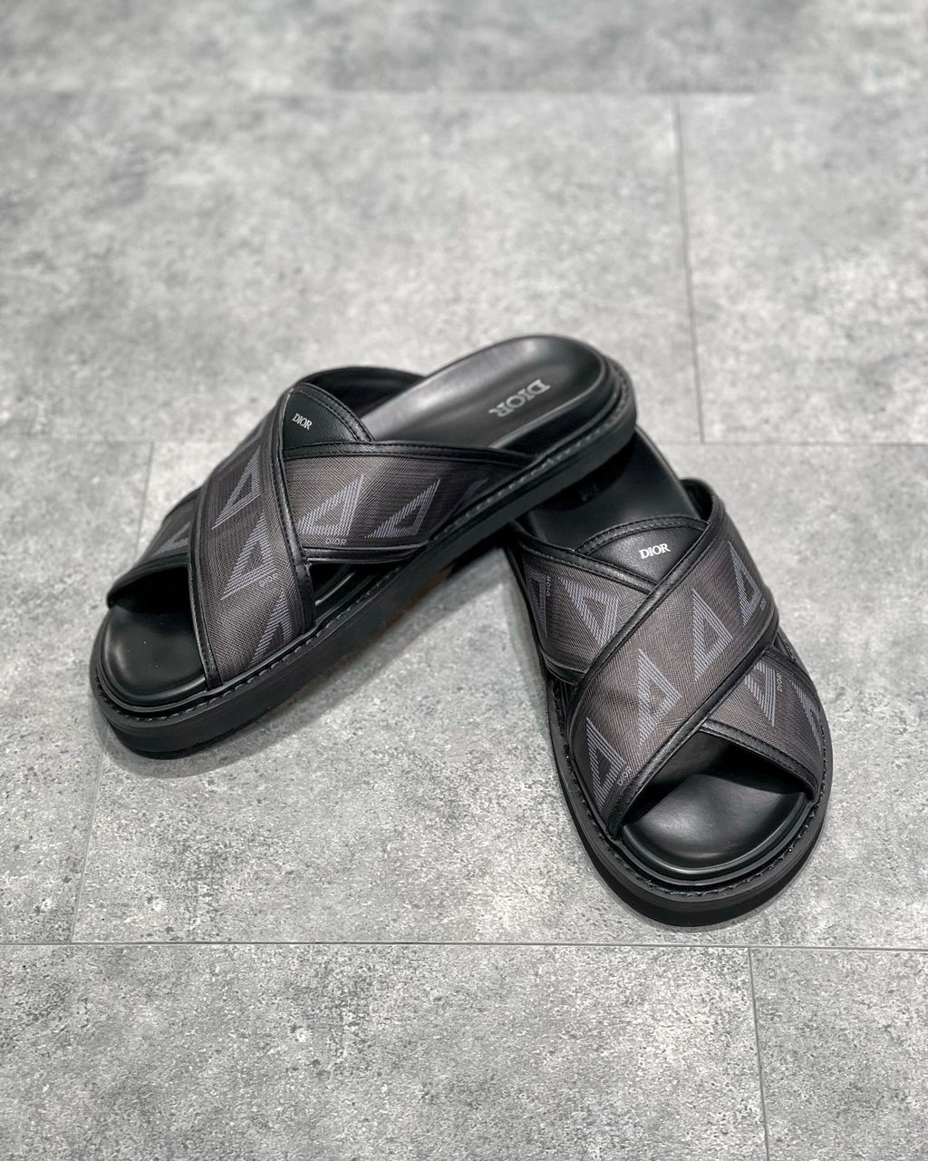 DIO Sneakers